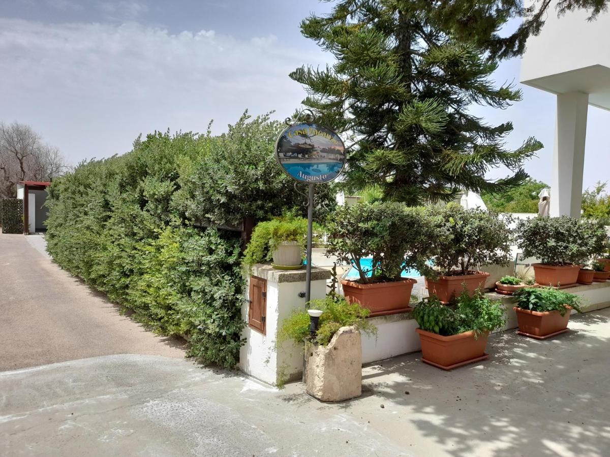 Casa Vacanza Augusto Uggiano La Chiesa Exterior foto